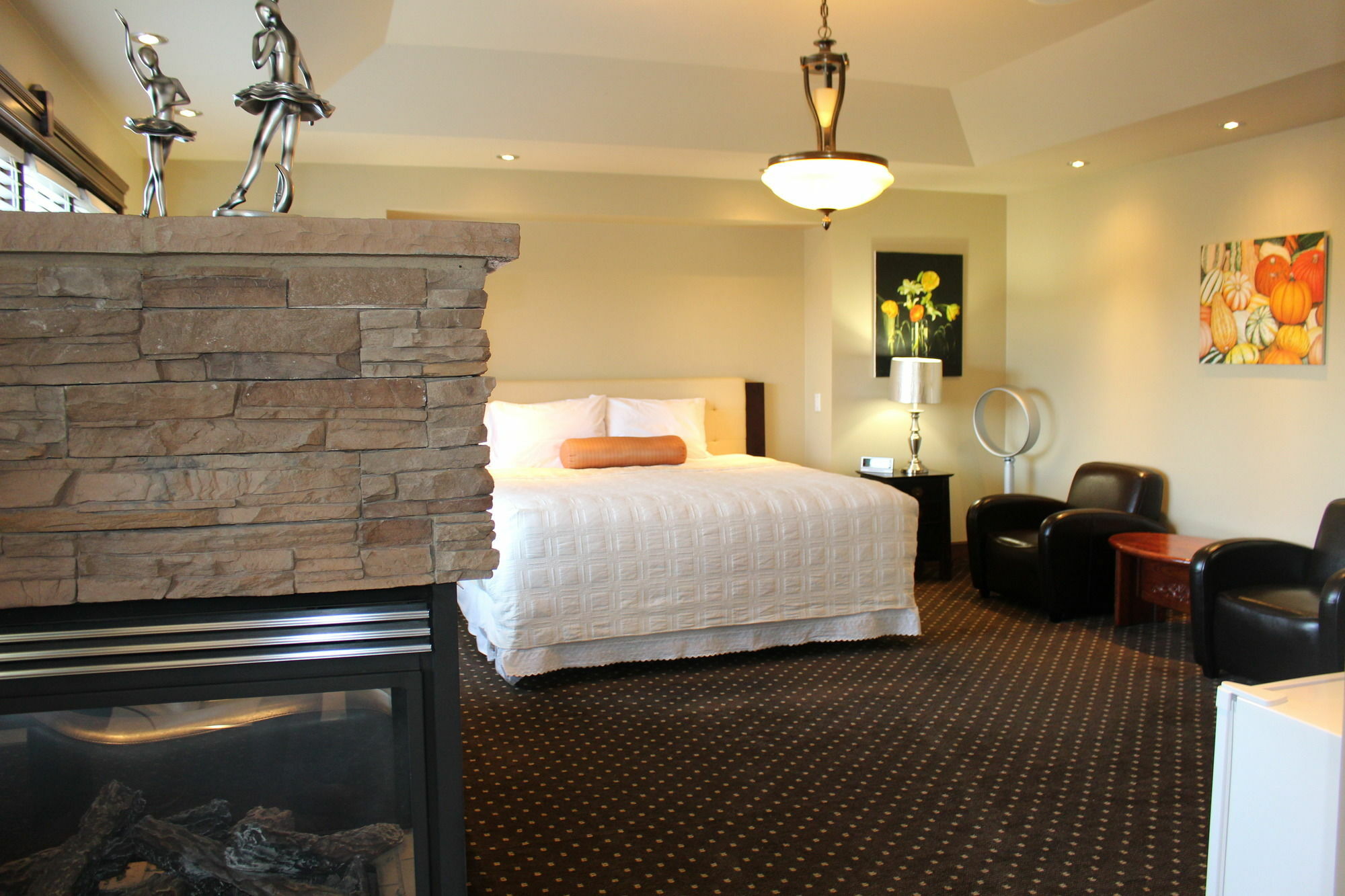 Westmount River Inn Calgary Exterior photo
